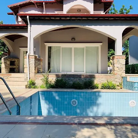 Tufek Villalari Villa Bezkesen